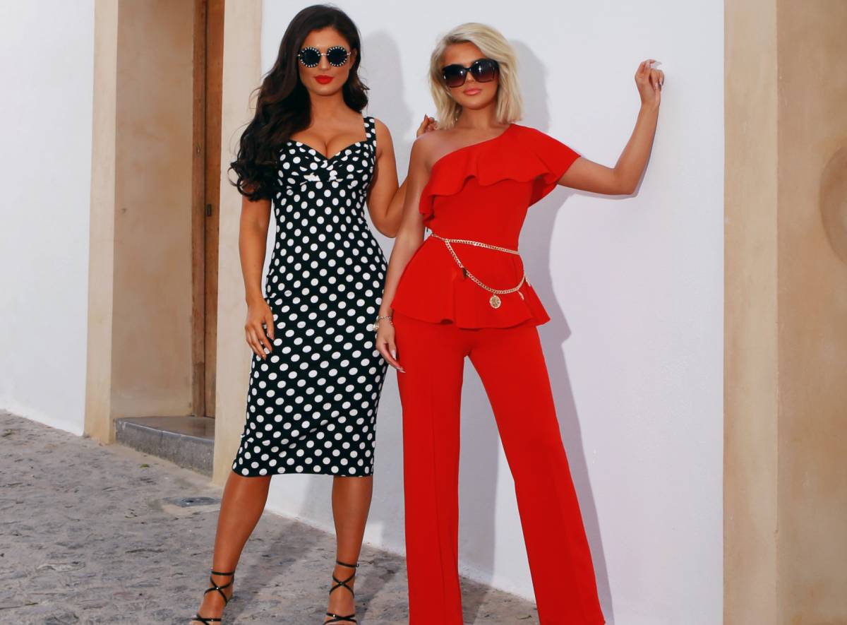 The Holiday Accessories You Need to Pack!