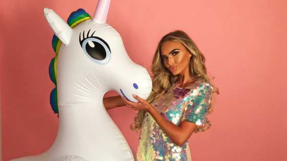 Happy Unicorn Day! The Unicorn Nails We Need Now