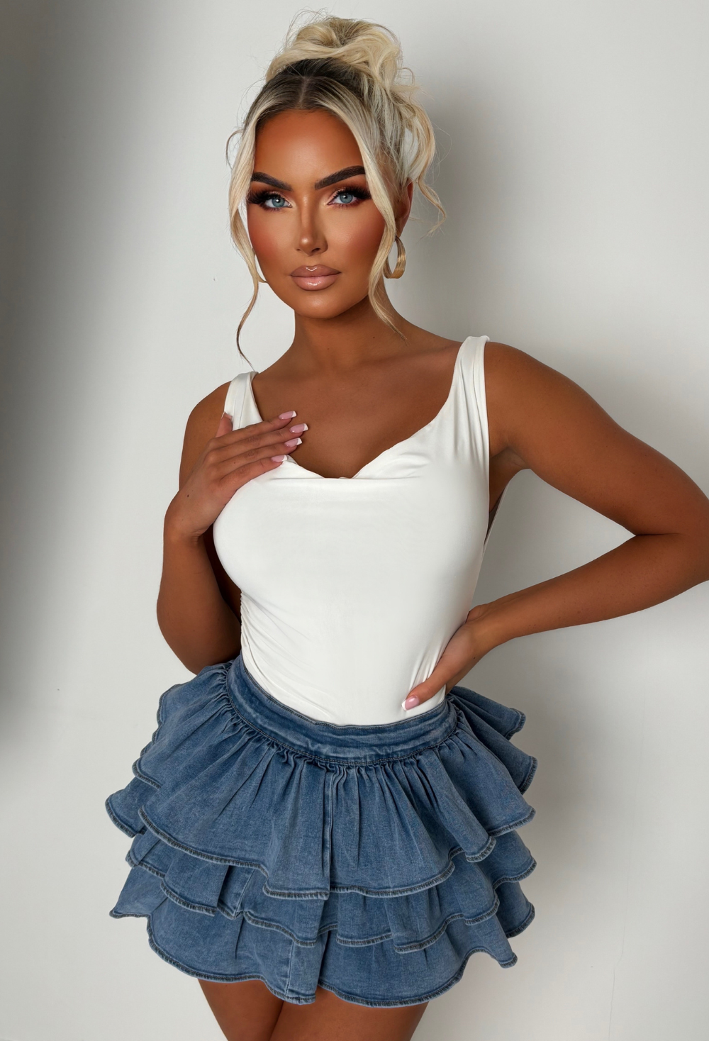 Senorita Vibes Mid Wash Stretch Denim Ruffle Skort