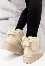Cosy Luxury Cream Faux Fur Lined Ankle Boots