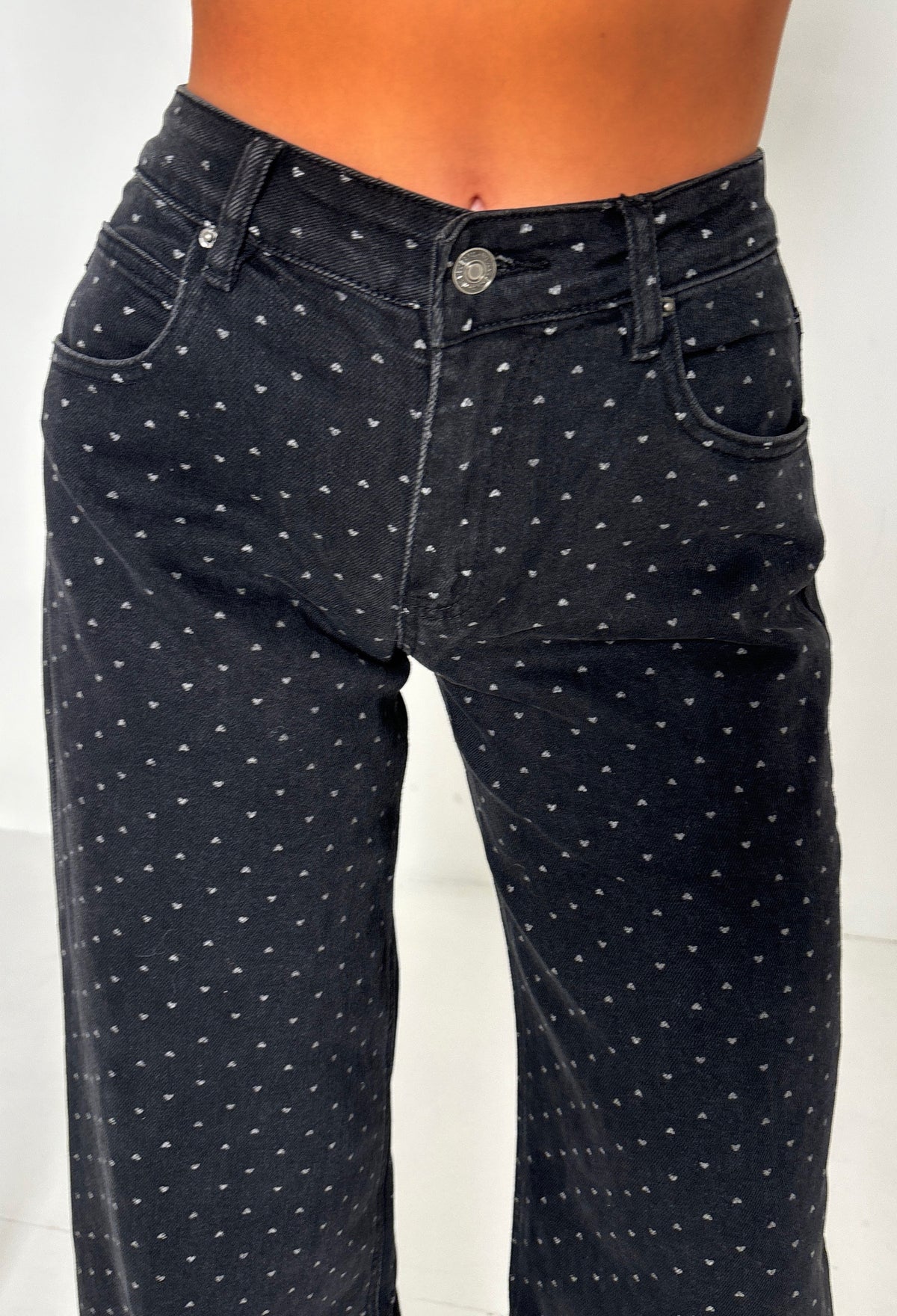hallie-grey-stretch-heart-print-wide-leg-jeans-2