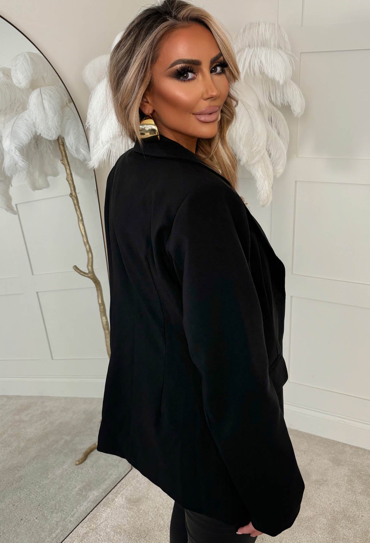 It Girl Essential Black Fitted Blazer