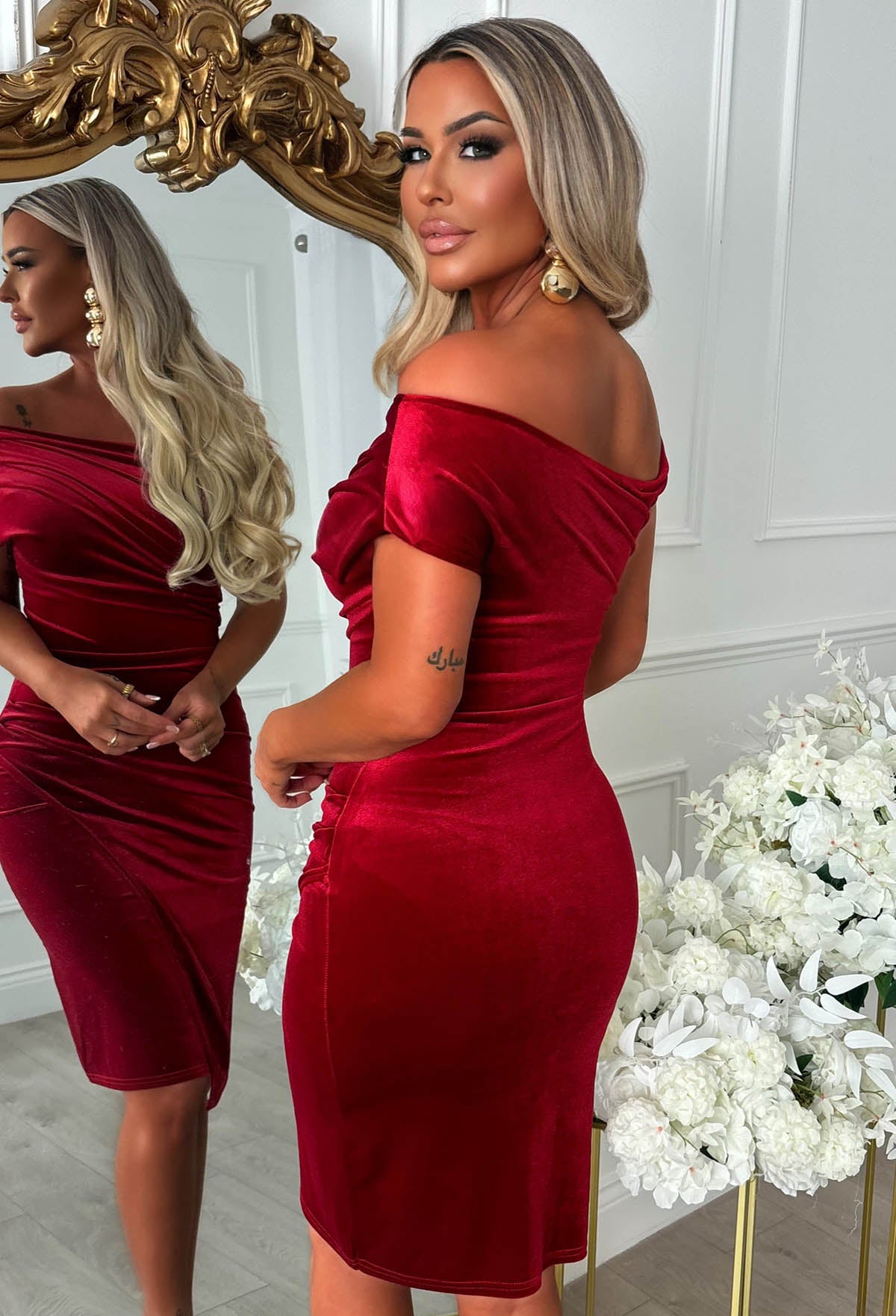 Stunning Sister Red Off The Shoulder Ruched Velvet Midi Dress