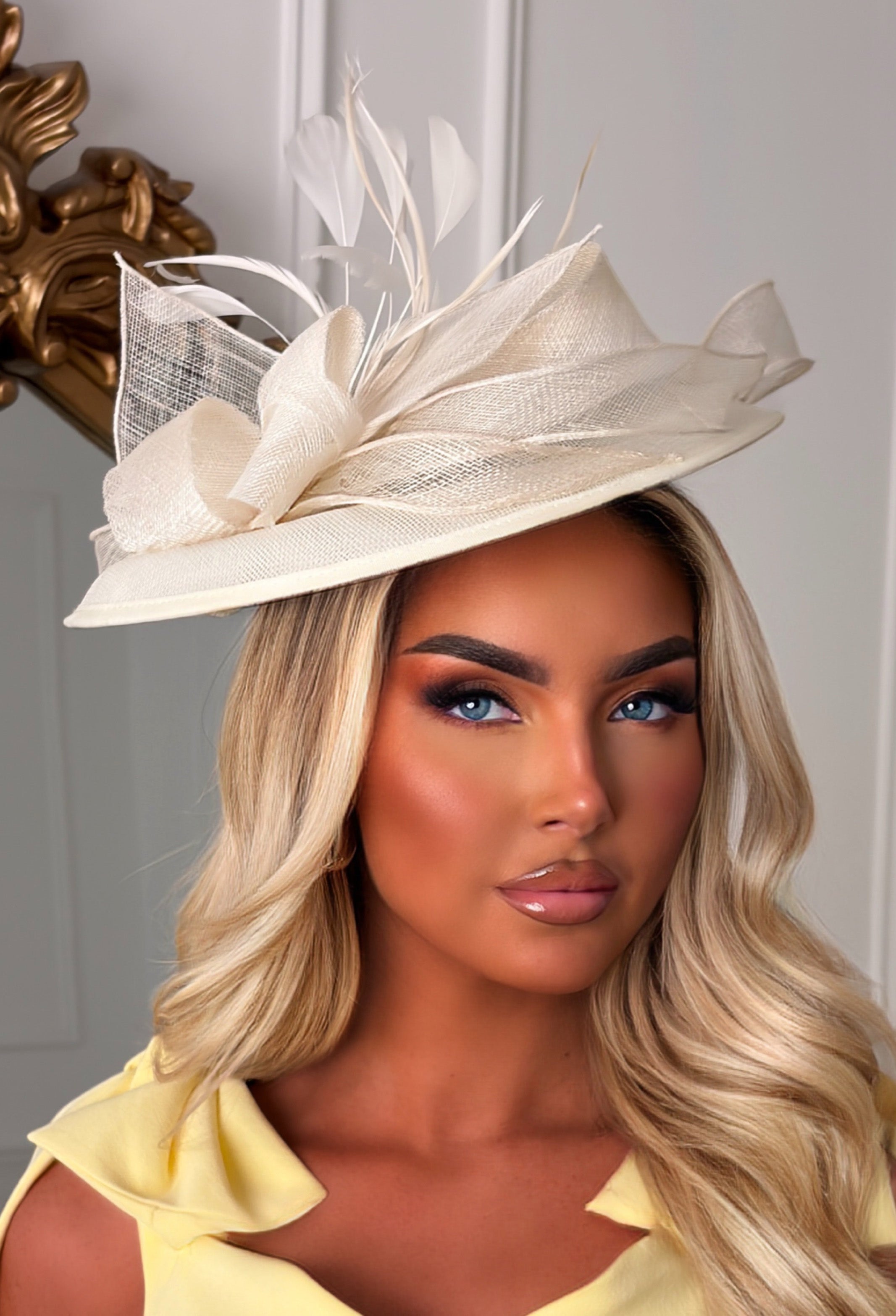Sweet Luxe Cream Feather Detail Fascinator